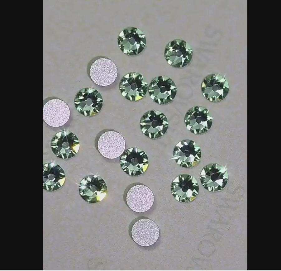 Load video: laserglow tooth gems wholesale